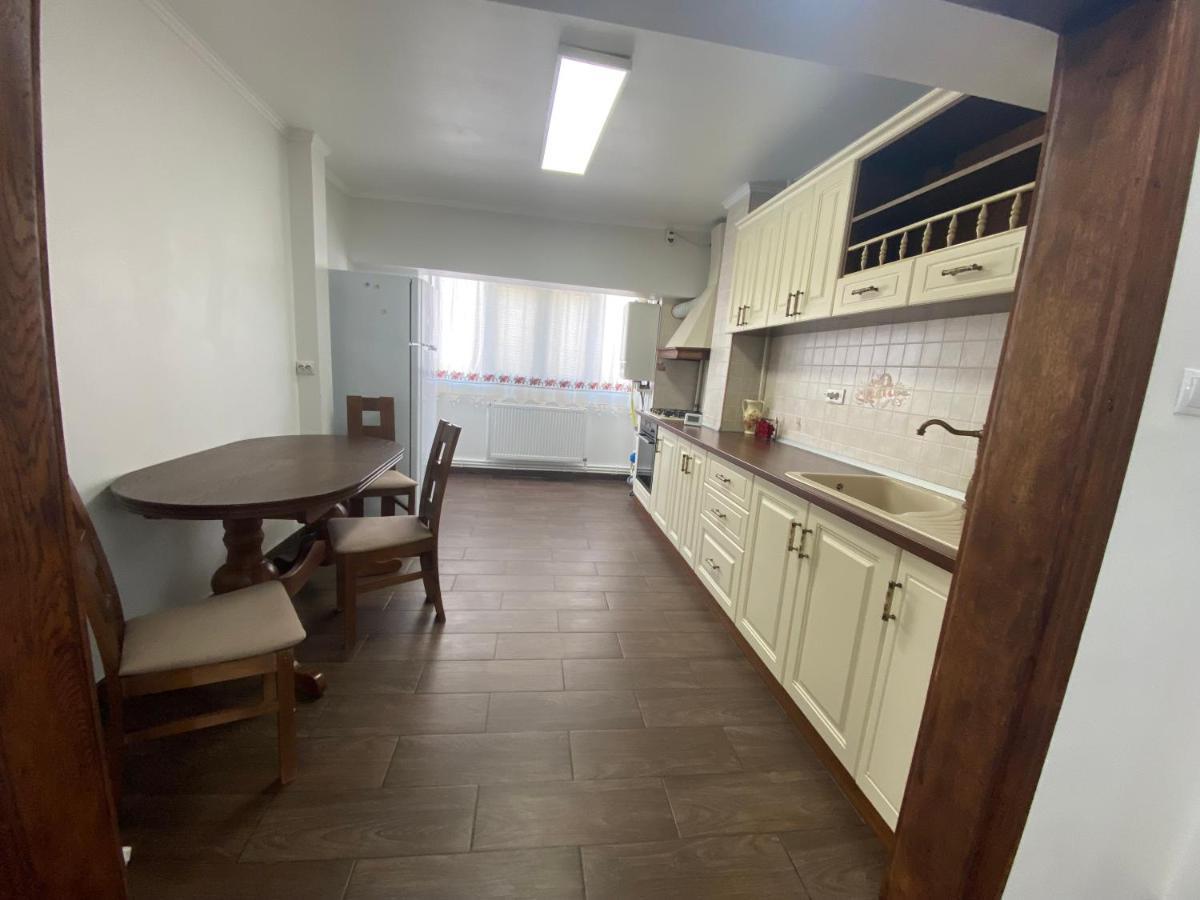 Violetta Apartament Bodzavásár Kültér fotó