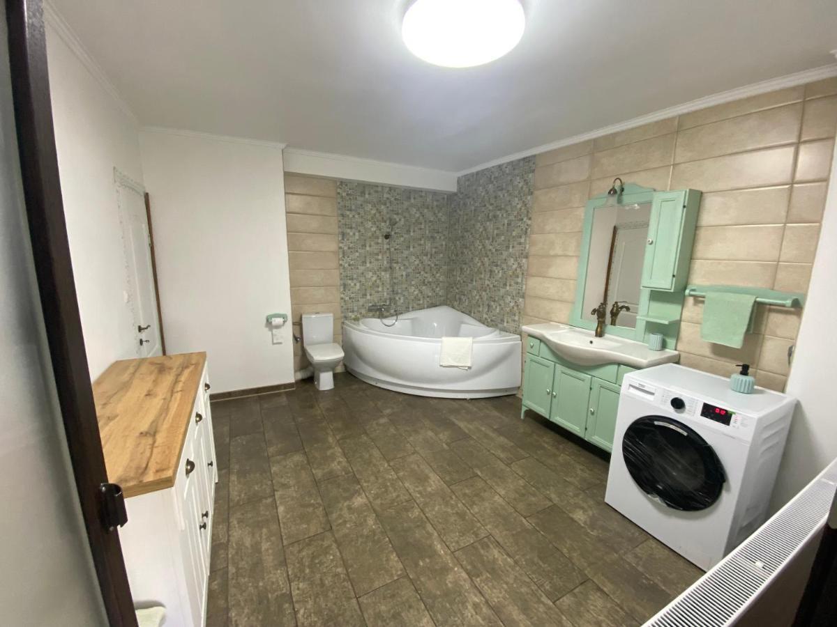 Violetta Apartament Bodzavásár Kültér fotó